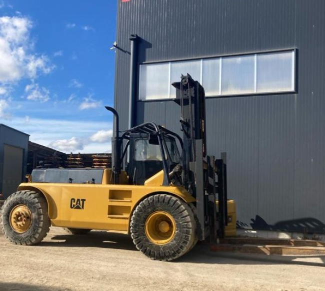 CATERPILLAR - AH46 - CHARIOT ELEVATEUR