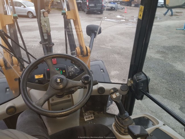 CATERPILLAR - 906H - Chargeur à pneus
