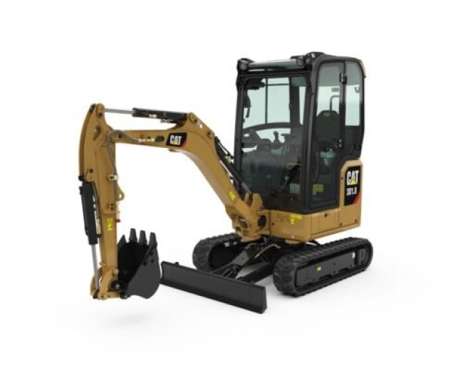 CATERPILLAR - 301.8 - Minipelle et midipelle